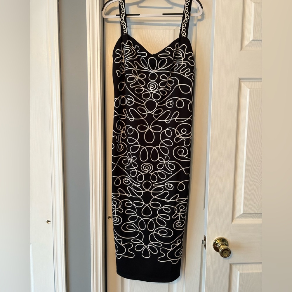 Lena Black and White Swirl Midi Dress